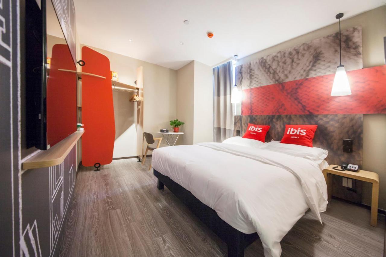 Ibis Nantong Middle Renmin Rd Hotel Exterior foto