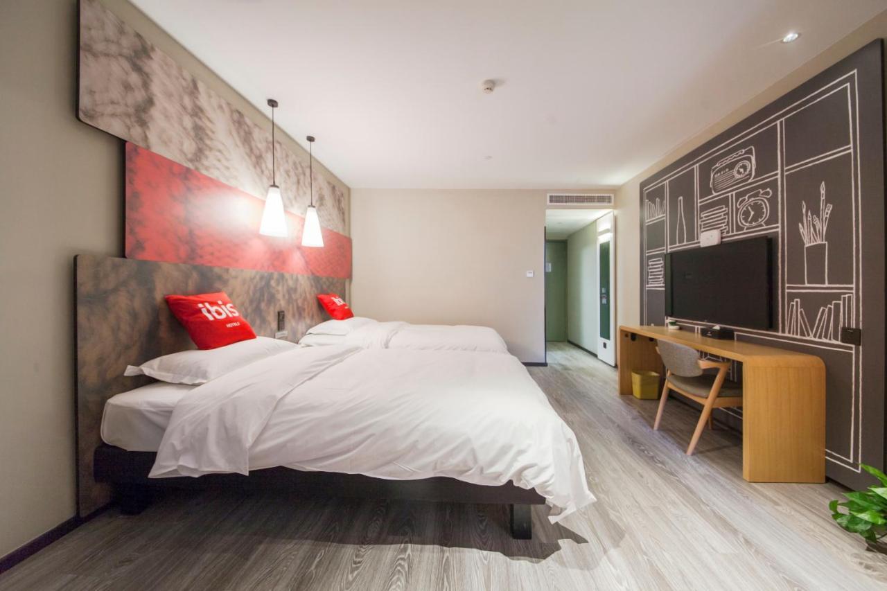 Ibis Nantong Middle Renmin Rd Hotel Exterior foto