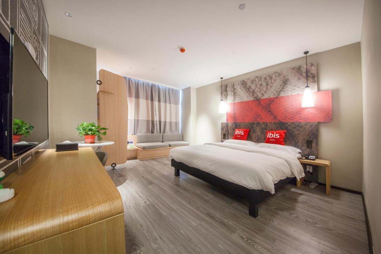 Ibis Nantong Middle Renmin Rd Hotel Exterior foto
